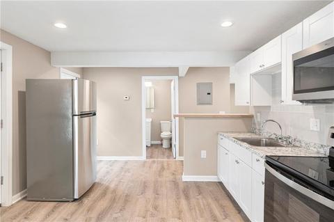 47 Paradis Ave, Woonsocket, RI 02895 photo 8