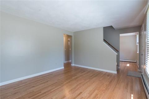 33 Grimshaw Pl, Warwick, RI 02889 photo 11