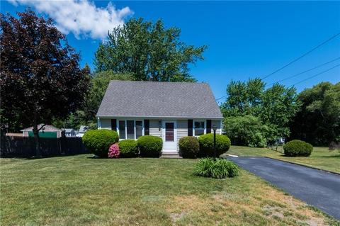 33 Grimshaw Pl, Warwick, RI 02889 photo 2