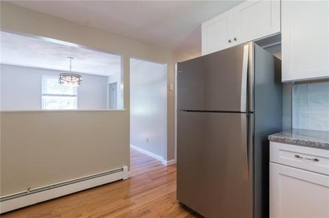 33 Grimshaw Pl, Warwick, RI 02889 photo 7