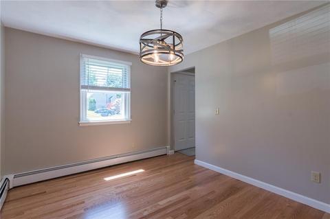 33 Grimshaw Pl, Warwick, RI 02889 photo 10