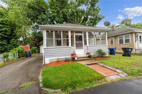 14 Fuller St, Warwick, RI 02889 photo 2