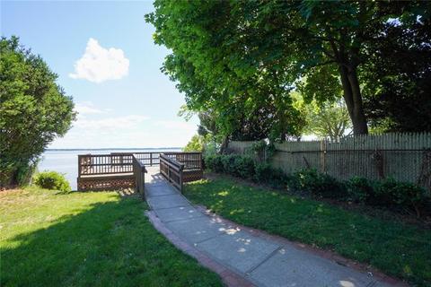 14 Fuller St, Warwick, RI 02889 photo 9