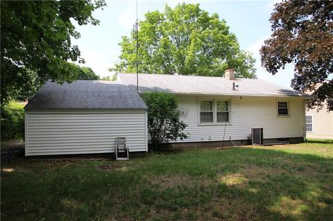 154 Patton Rd, Woonsocket, RI 02895 photo 2