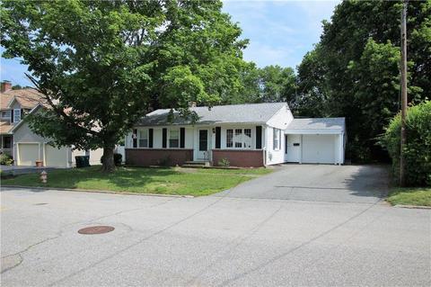 154 Patton Rd, Woonsocket, RI 02895 photo 1