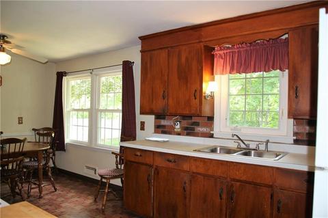 154 Patton Rd, Woonsocket, RI 02895 photo 3