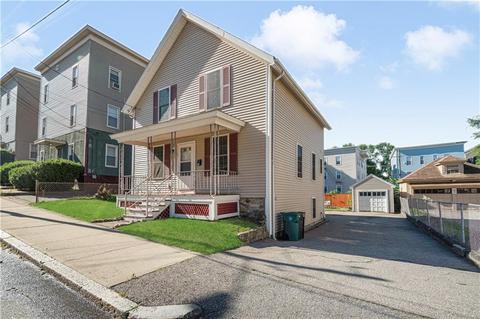 25 Adams St, Woonsocket, RI 02895 photo 3