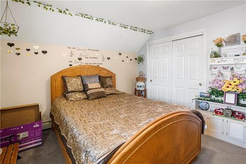 25 Adams St, Woonsocket, RI 02895 photo 17