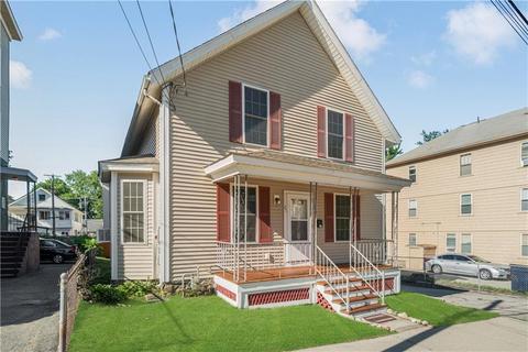 25 Adams St, Woonsocket, RI 02895 photo 2