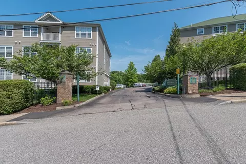 98 Mill St #204, Woonsocket, RI 02895 photo 2