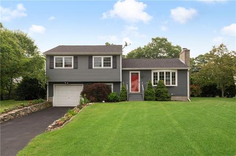 70 Sandro Dr, Warwick, RI 02886 photo 1