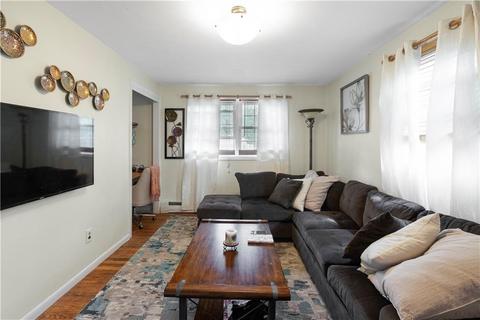 70 Sandro Dr, Warwick, RI 02886 photo 15