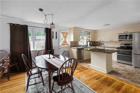 70 Sandro Dr, Warwick, RI 02886 photo 6