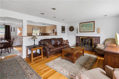 70 Sandro Dr, Warwick, RI 02886 photo 8