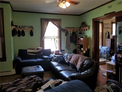 890 Park Ave, Woonsocket, RI 02895 photo 4