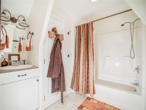 90 Thompson Rd, Thompson, CT 06277 photo 17