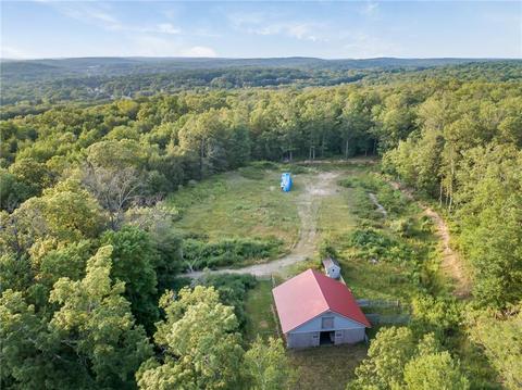 90 Thompson Rd, Thompson, CT 06277 photo 2