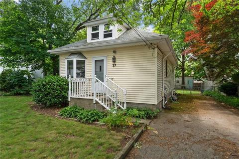27 Cliff Rd, Warwick, RI 02889 photo 3