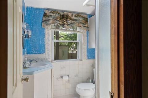 27 Cliff Rd, Warwick, RI 02889 photo 16