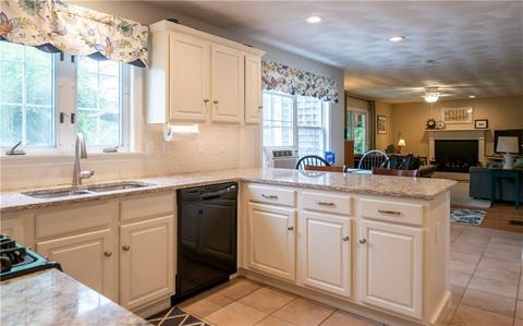 241 Compton View Dr, Middletown, RI 02842 photo 15