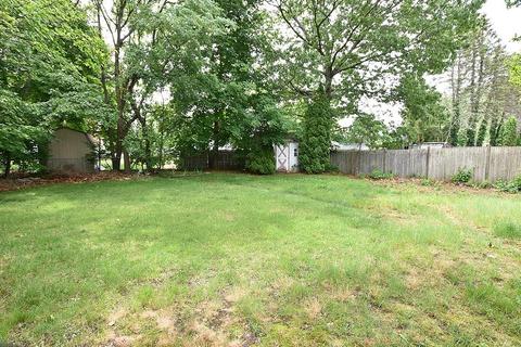 76 Aurora Dr, Warwick, RI 02889 photo 12