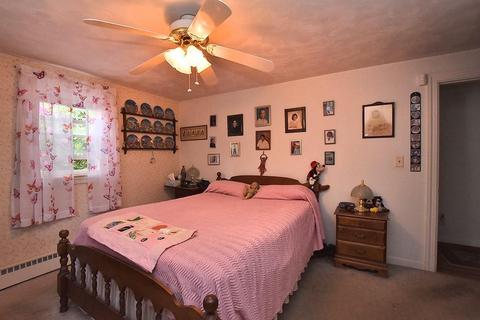76 Aurora Dr, Warwick, RI 02889 photo 7