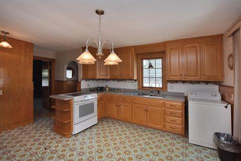 333 Robinson St, Woonsocket, RI 02895 photo 4