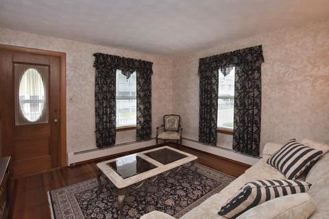 333 Robinson St, Woonsocket, RI 02895 photo 2