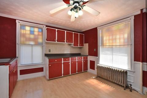 47 Prospect St, Woonsocket, RI 02895 photo 2