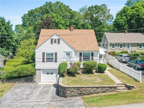 52 Bartlett St, Woonsocket, RI 02895 photo 2