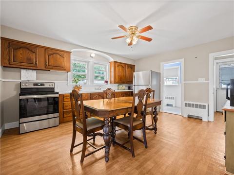 52 Bartlett St, Woonsocket, RI 02895 photo 4