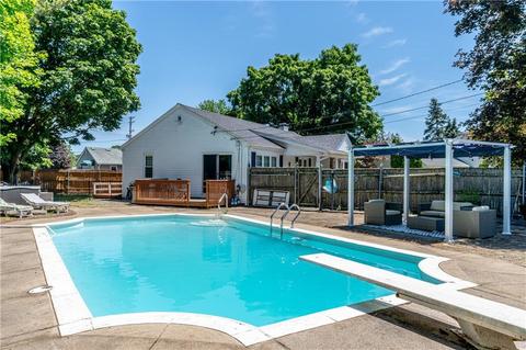 4 Quinlan Ct, Warwick, RI 02886 photo 17