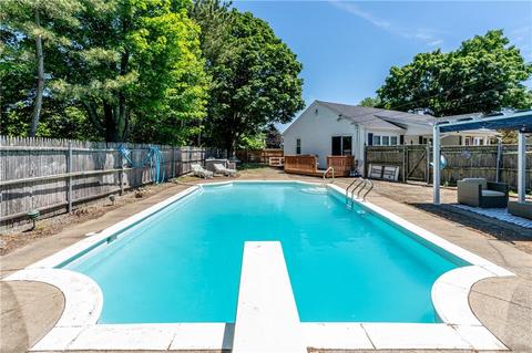 4 Quinlan Ct, Warwick, RI 02886 photo 16
