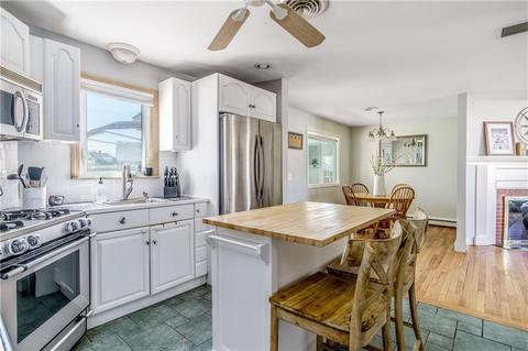 4 Quinlan Ct, Warwick, RI 02886 photo 7