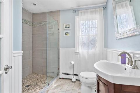 4 Quinlan Ct, Warwick, RI 02886 photo 8