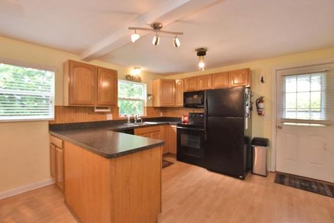 288 Aylsworth Ave, Woonsocket, RI 02895 photo 7