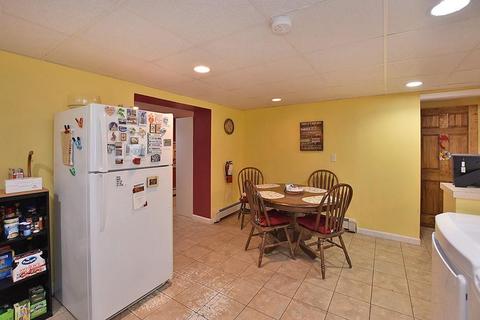 288 Aylsworth Ave, Woonsocket, RI 02895 photo 12