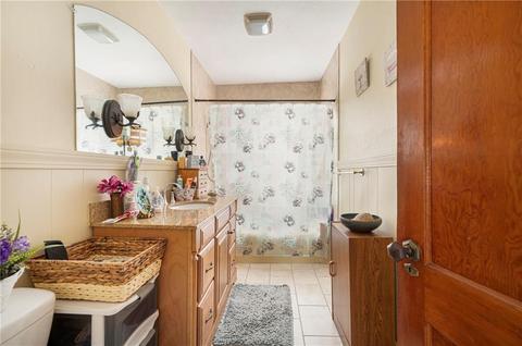 1041 Park Ave, Woonsocket, RI 02895 photo 19