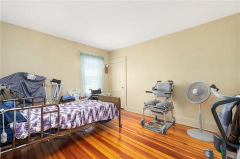1041 Park Ave, Woonsocket, RI 02895 photo 15