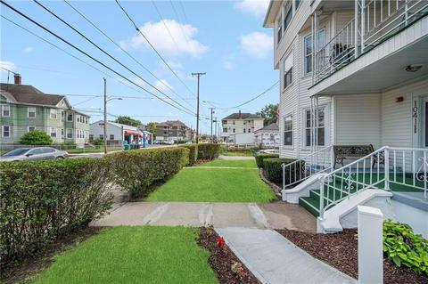 1041 Park Ave, Woonsocket, RI 02895 photo 26