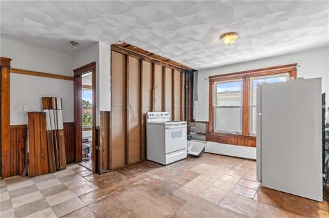 63 Hadwin St, Central Falls, RI 02863 photo 31