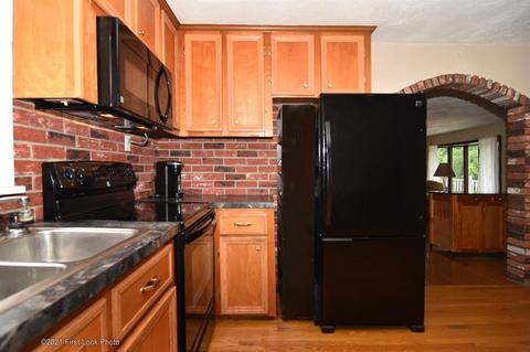 2 Beaulieu Ave, Coventry, RI 02816 photo 9