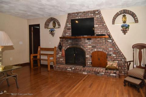 2 Beaulieu Ave, Coventry, RI 02816 photo 4