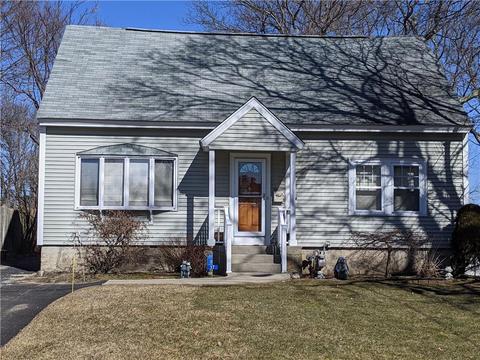 37 Crest Ave, Warwick, RI 02886 photo 1