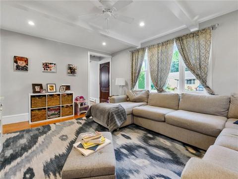 17 Baltimore Ave, Warren, RI 02885 photo 11