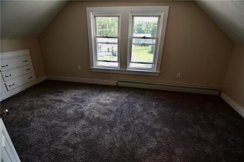 135 Seamans St, Woonsocket, RI 02895 photo 9