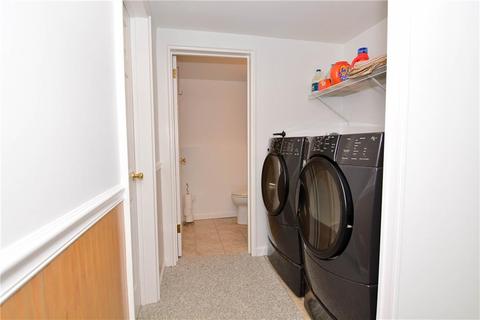 89 Glenbrook Rd, Warwick, RI 02889 photo 21