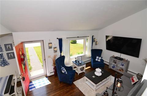 89 Glenbrook Rd, Warwick, RI 02889 photo 11