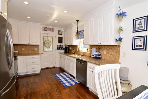 89 Glenbrook Rd, Warwick, RI 02889 photo 7