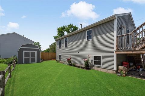 2000 W Shore Rd, Warwick, RI 02889 photo 5